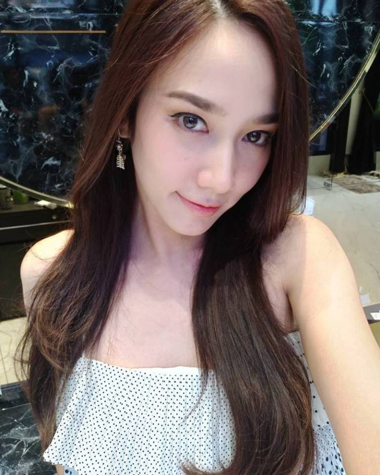 อั้ม