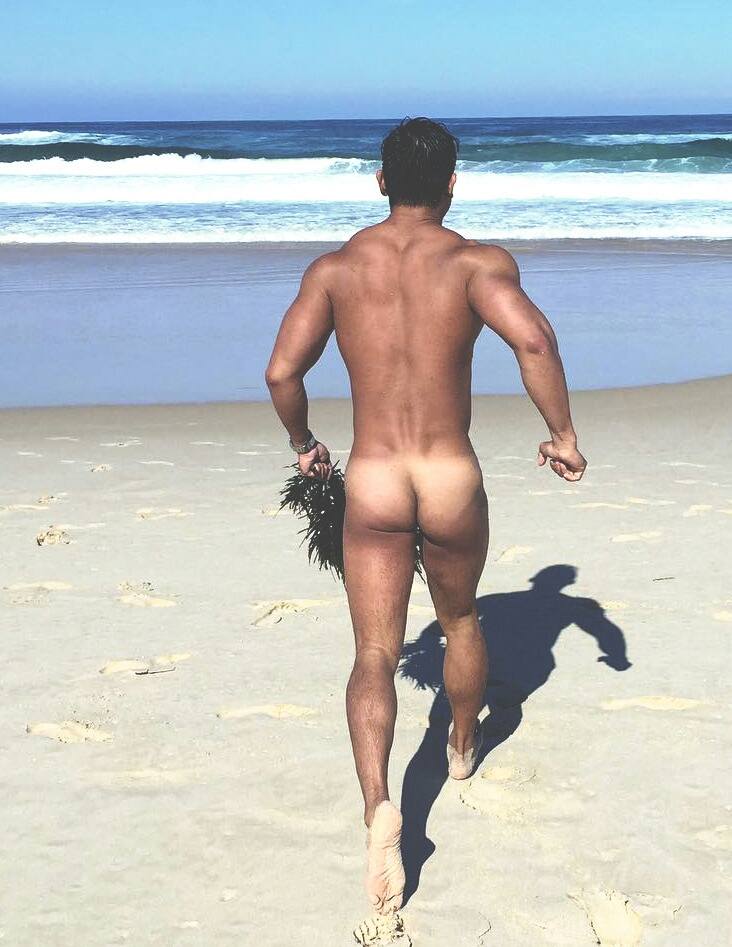hot male 199 (18+)