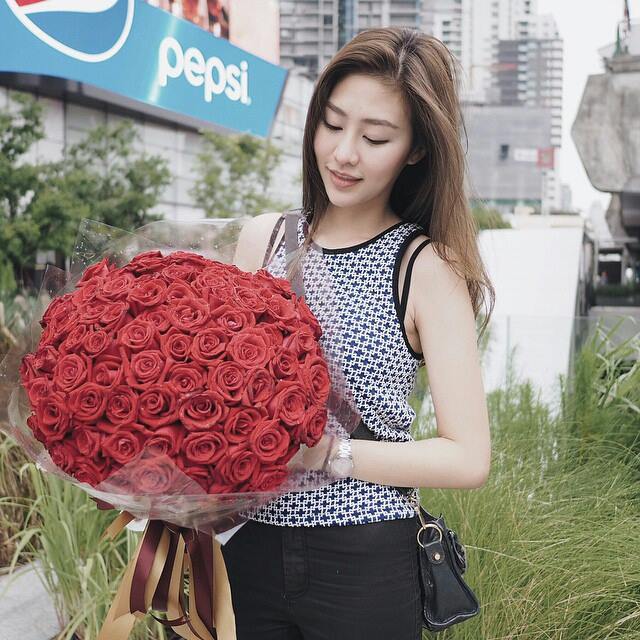 20ดารากับดอกไม้สวยๆคนใหนโดนใจคุณ