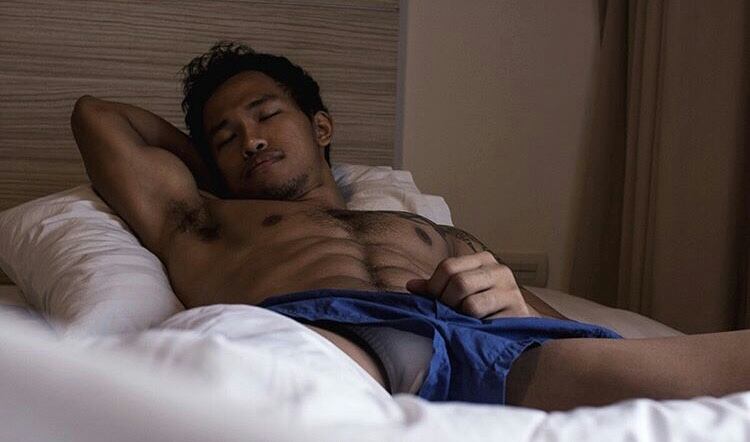 hot male 200 (18+)