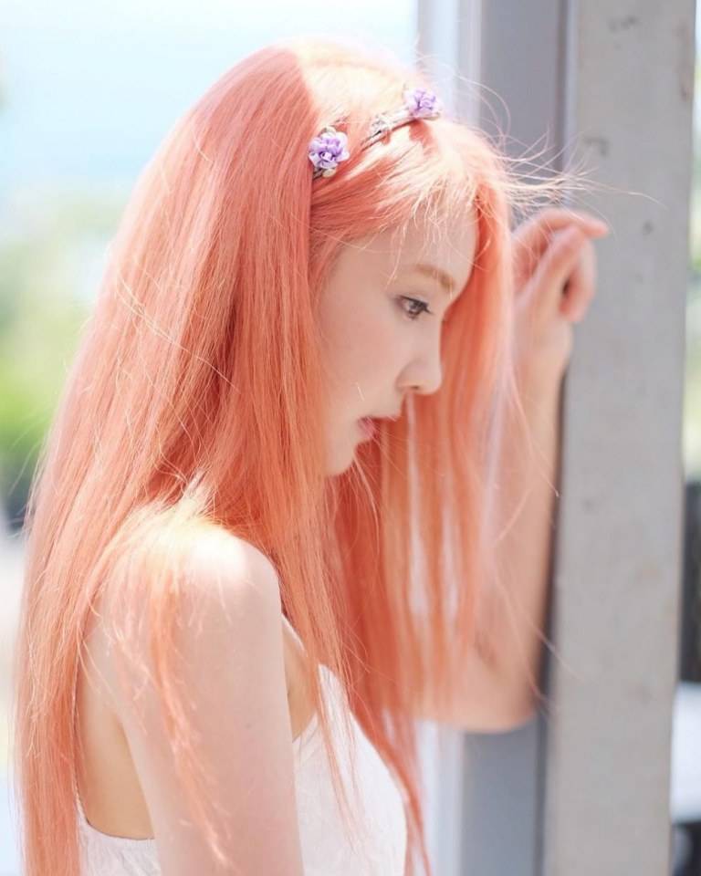 แจน พลอยชมพู