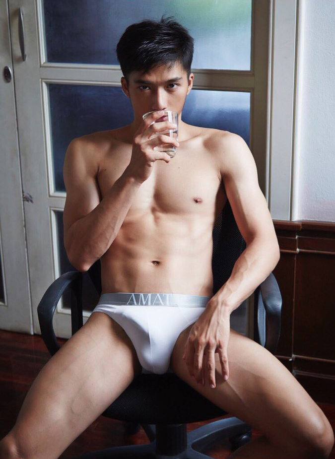 Hot guy in underwear 272