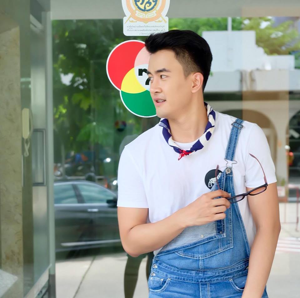 นัท- ณัฐพงษ์ มีสมบูรณ์ Mister supranational Chon Buri