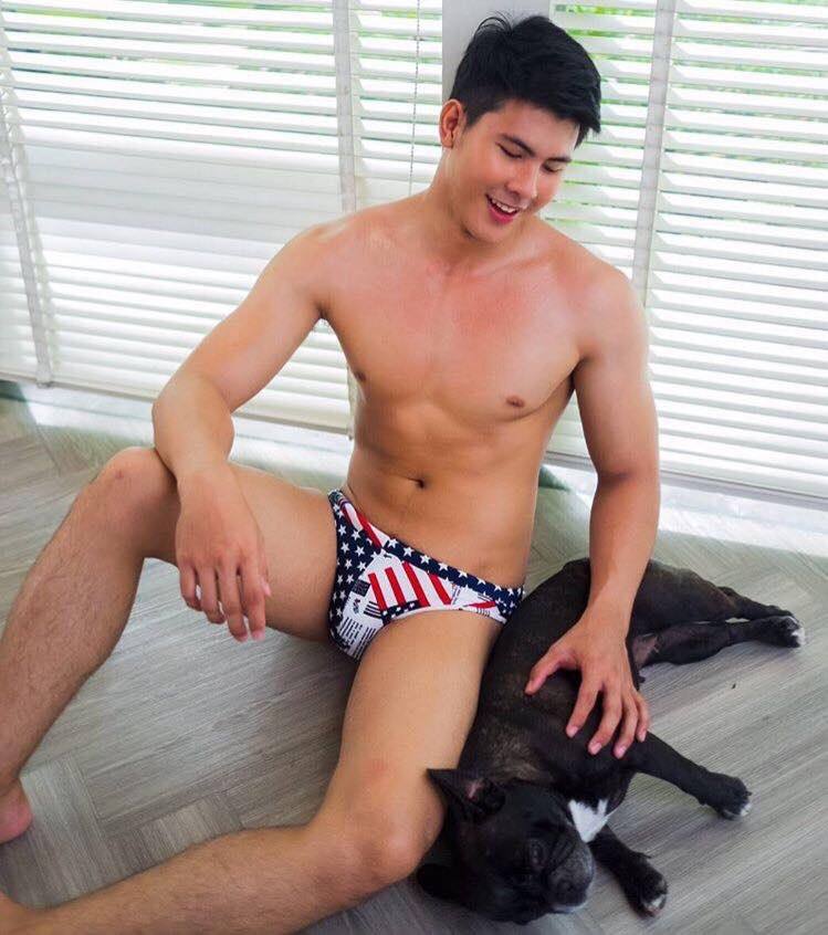 อยากกอดแล้วถอดเล่น