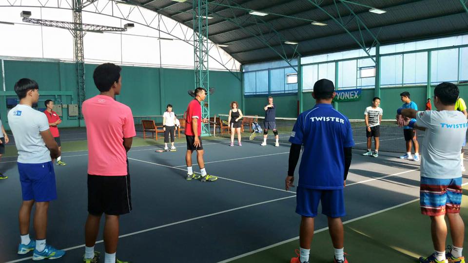 ภราดร ศรีชาพันธุ์ ใน Tennis clinic ครั้งที่ 2 แนะนำการเล่นให้กับผู้ที่สนใจ