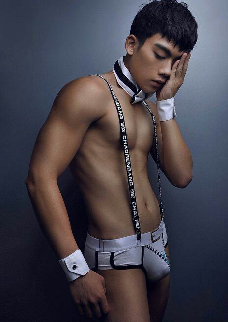 hot male 206 (18+)
