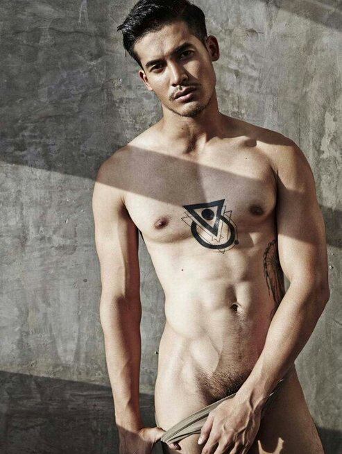 hot male 206 (18+)