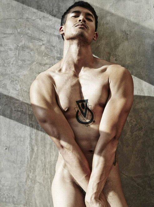 hot male 206 (18+)