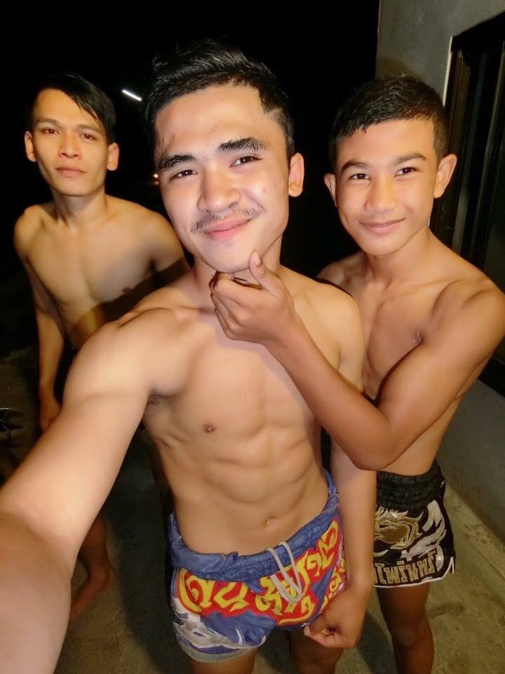 พี่รักนักมวย