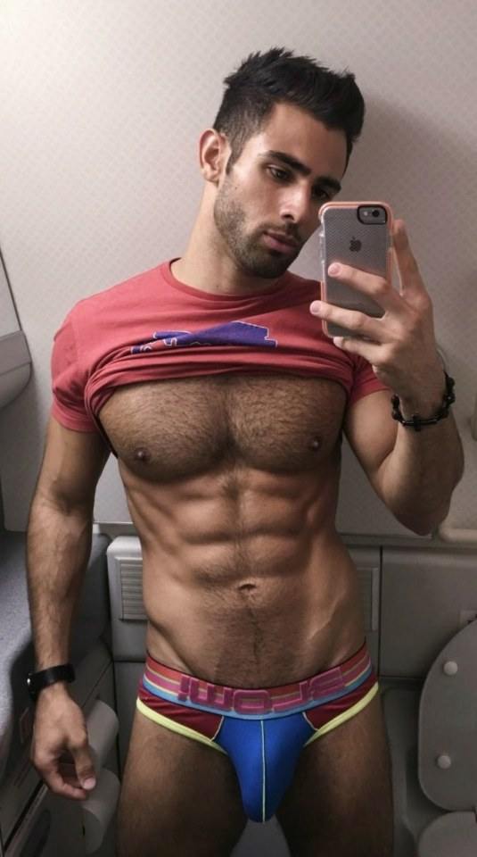 hot male 209 (18+)