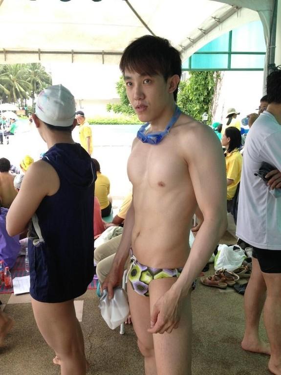ถอดโชว์เรือนร่าง 1656