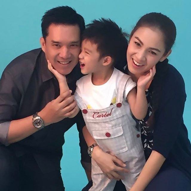 ส่องครอบครัวอบอุ่นของผู้จัดคนเก่ง "บรู๊ค ดนุพร ปุณณกันต์"