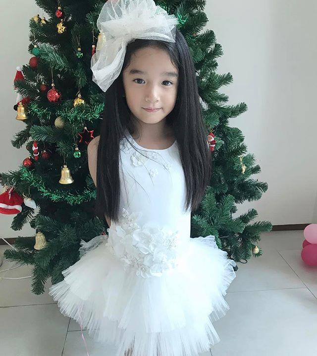 ส่องครอบครัวอบอุ่นของผู้จัดคนเก่ง "บรู๊ค ดนุพร ปุณณกันต์"