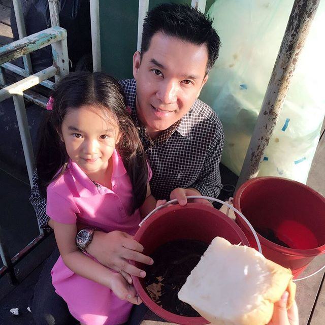 ส่องครอบครัวอบอุ่นของผู้จัดคนเก่ง "บรู๊ค ดนุพร ปุณณกันต์"