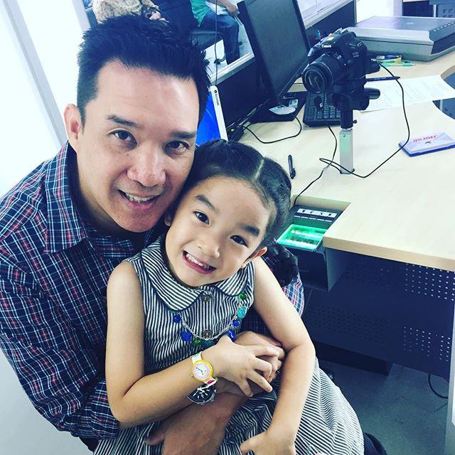 ส่องครอบครัวอบอุ่นของผู้จัดคนเก่ง "บรู๊ค ดนุพร ปุณณกันต์"