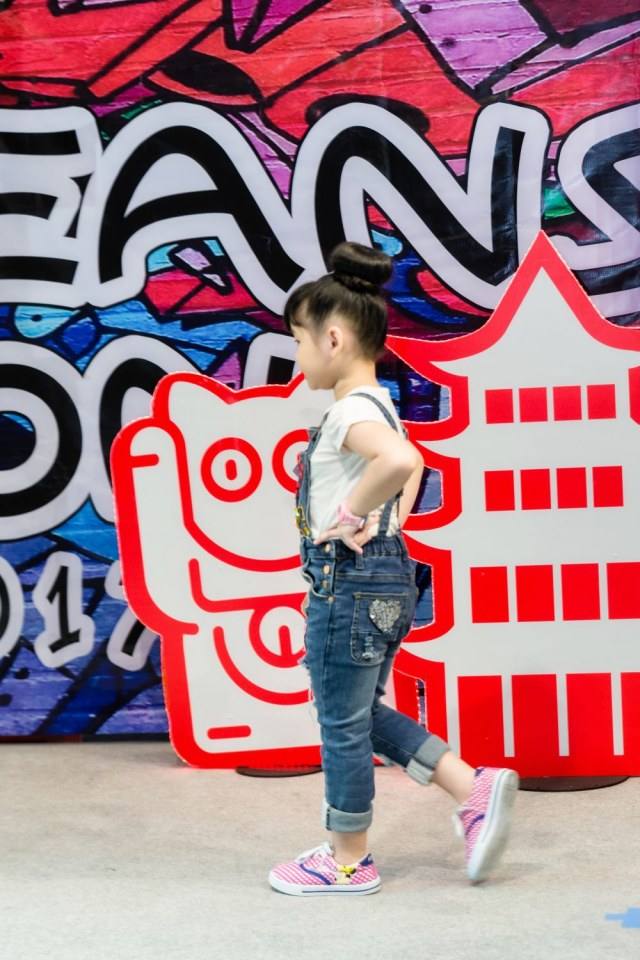 littlekidsthailand สอนการแสดงเด็กและเยาวชนจังหวัดนครราชสีมา 0902362463