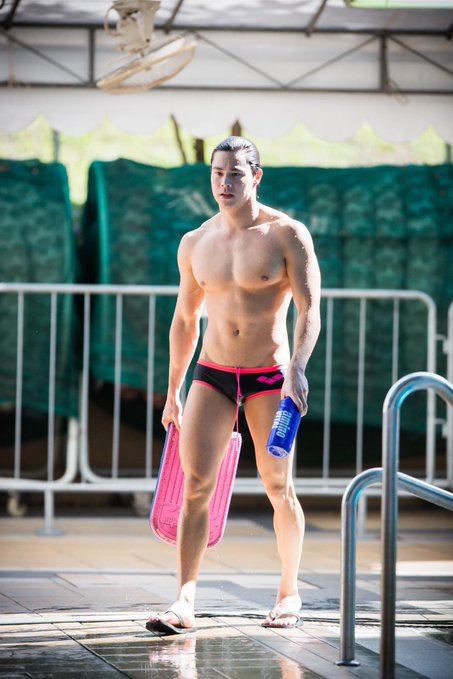 hot male 217 (18+)