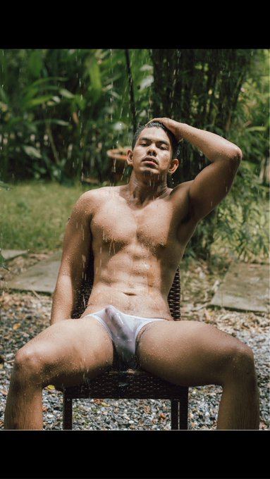 hot male 217 (18+)