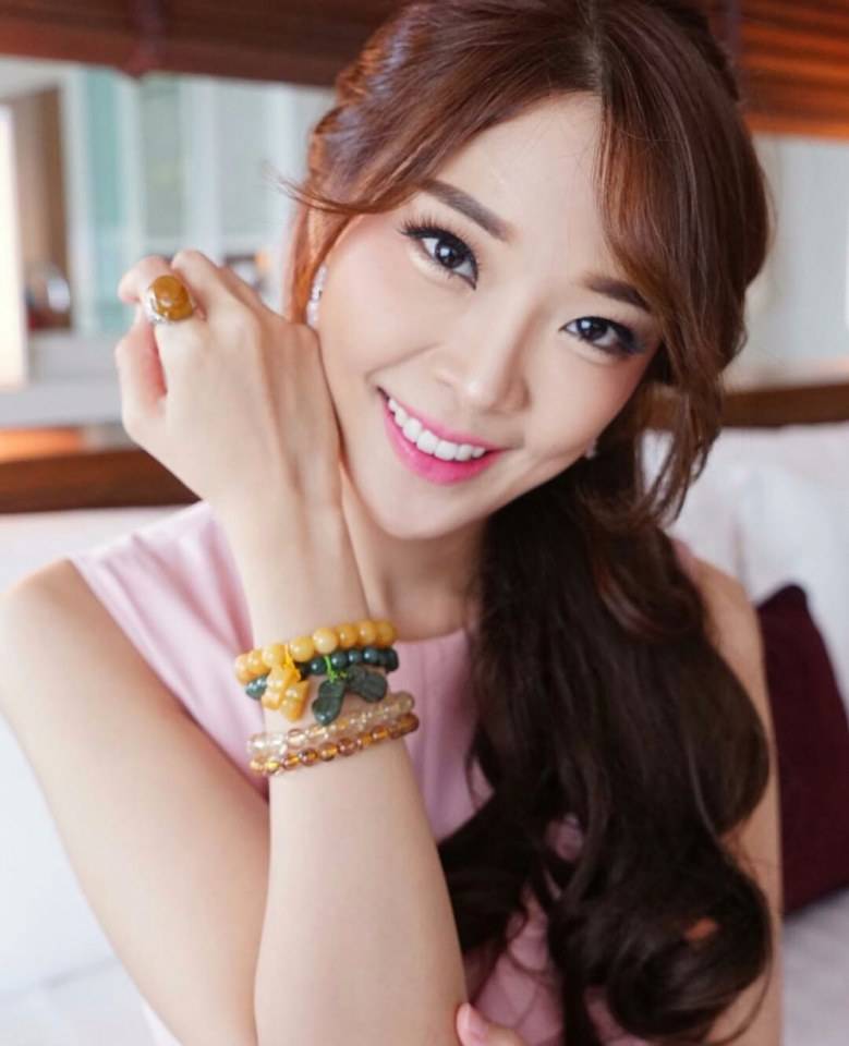 หญิงแย้​ นนทพร