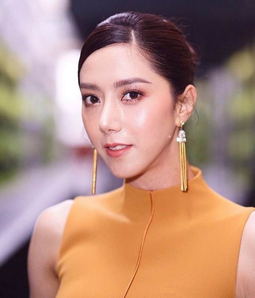 ไอษ์​ อภิ​ษ​ฎ​า​ อายุ​ 33