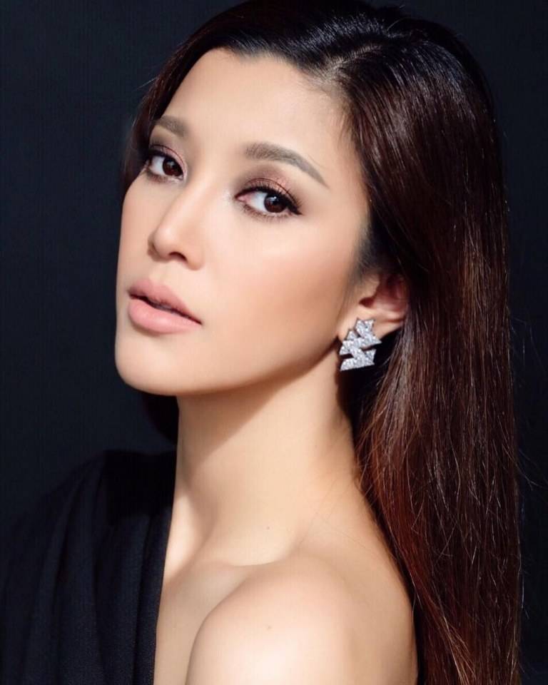 เอมมี่​ มรกต​ อายุ​ 34