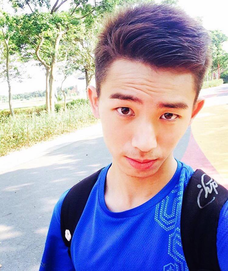 ตี๋แซ่บหุ่นดี 01
