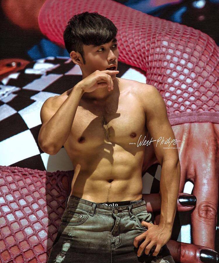 ตี๋แซ่บหุ่นดี 03