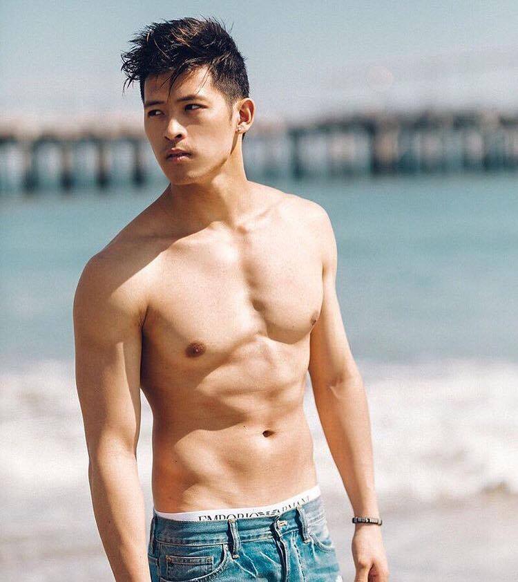 ตี๋แซ่บหุ่นดี 04