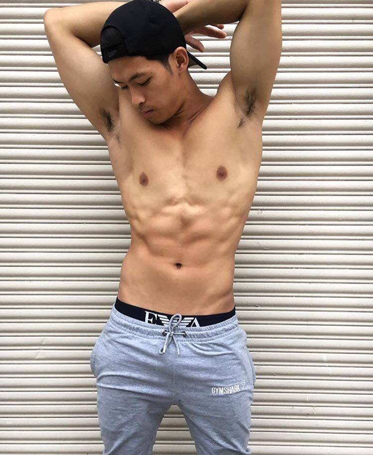 ตี๋แซ่บหุ่นดี 04