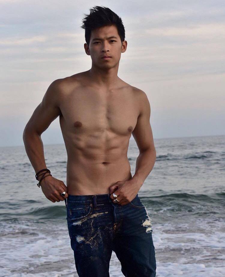 ตี๋แซ่บหุ่นดี 04