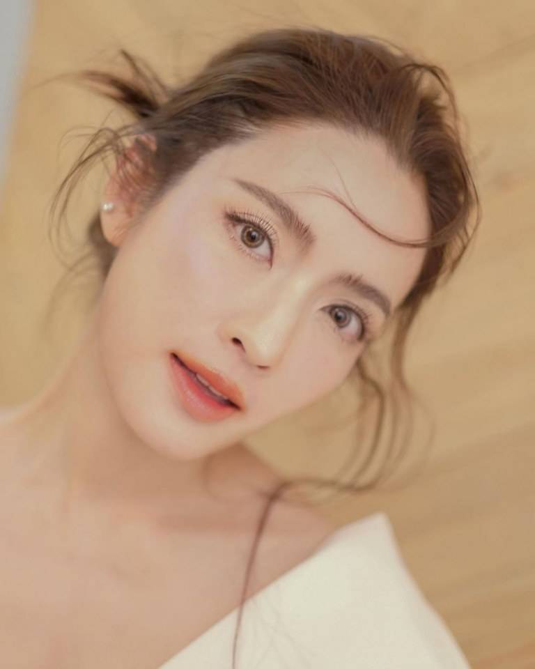 แอฟ​ ​ทัก​ษ​อร​ ฉายา​ กุลสตรอง