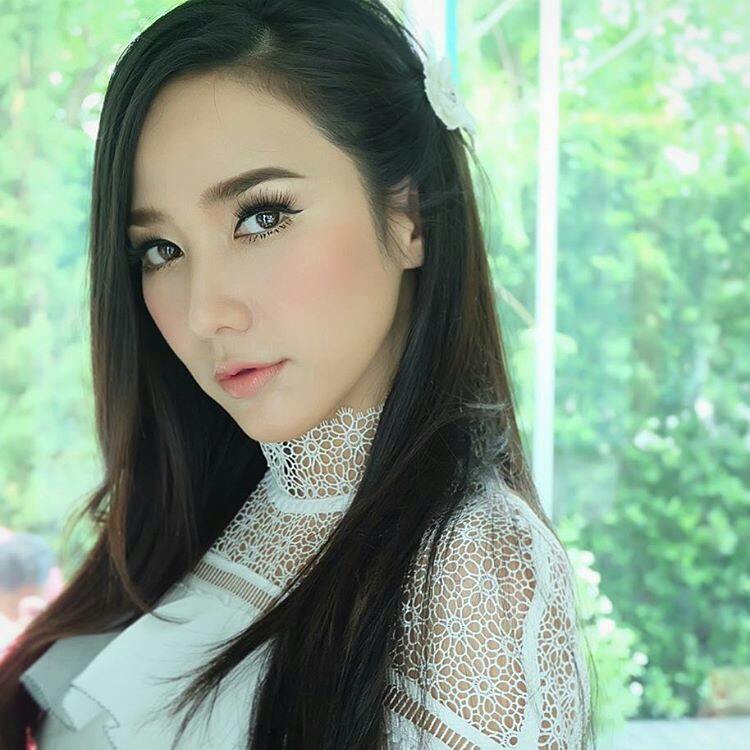 อั้ม​พัชร​า​ภา​ ฉายา  ซุปตาร์เกษียรเต้า(2555)