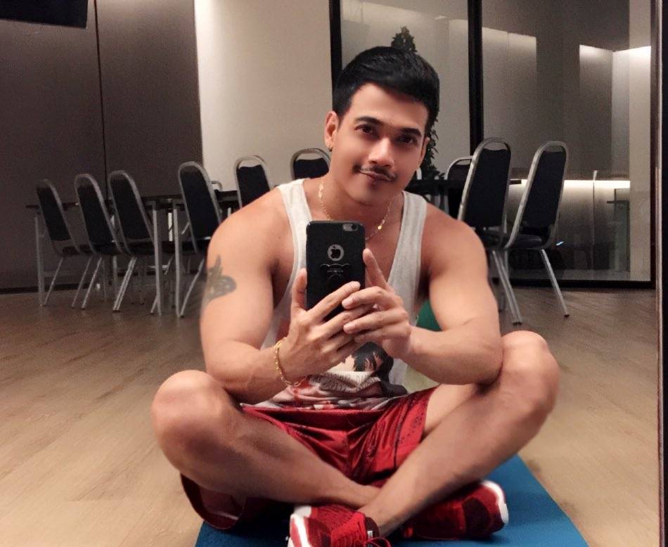 กล้าม นม ขน ใส แบบไหนๆก็โดน