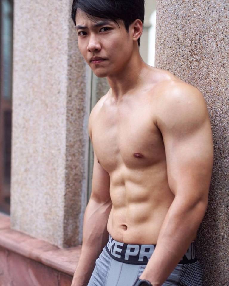 กล้าม นม ขน ใส แบบไหนๆก็โดน