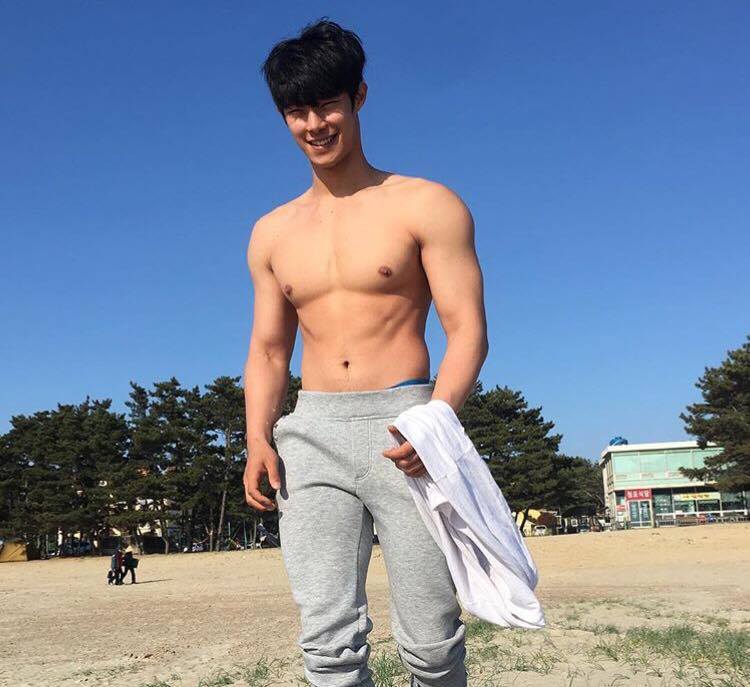 น้องเกาหุ่นน่าซบ ๑