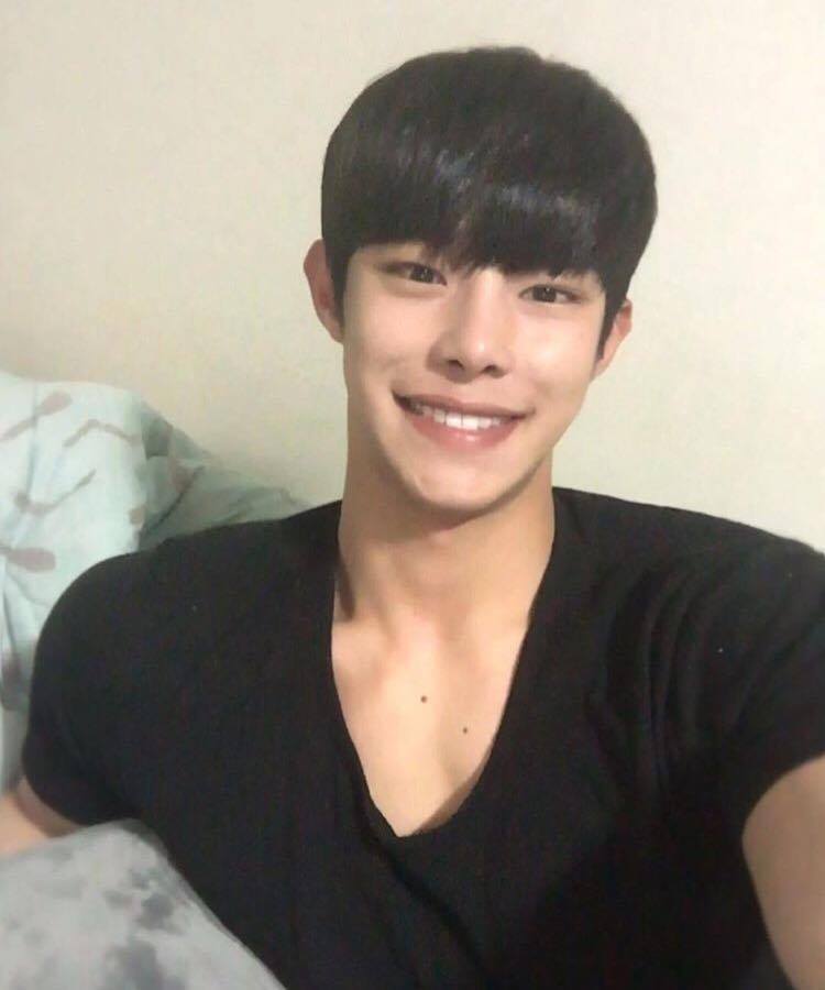 น้องเกาหุ่นน่าซบ ๑