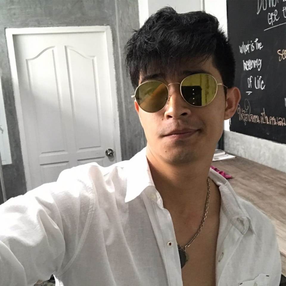 นักร้องดาราน่าเอา