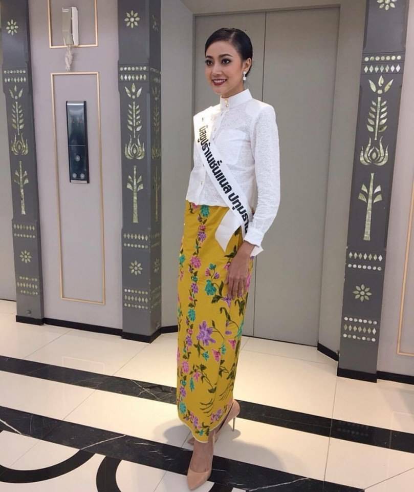 สวยงามกับชุดพื้นเมืองของชาวภูเก็ต