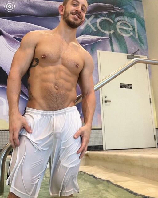 hot male 221 (18+)