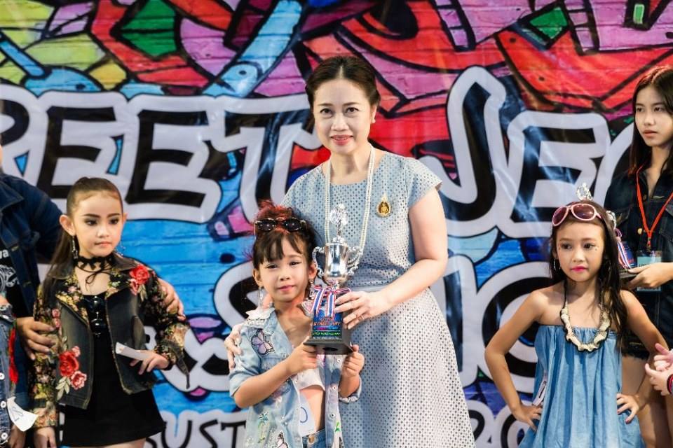 คลับลิตเติ้ลคิดส์ ไทยแลนด์สอนการแสดงเด็กและเยาวชนจังหวัดนครราชสีมา