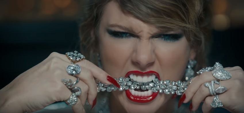 ลืมลุคเดิมๆของ Taylor Swift ไปได้เลย ทำไมน่ะหรอ เพราะเธอได้ตายไปแล้วไงละ Oh, 'cause she's dead !