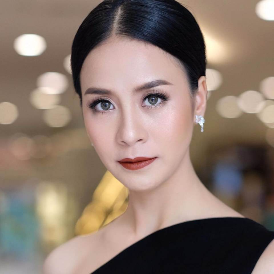 รถเมล์​ คนึงนิจท์