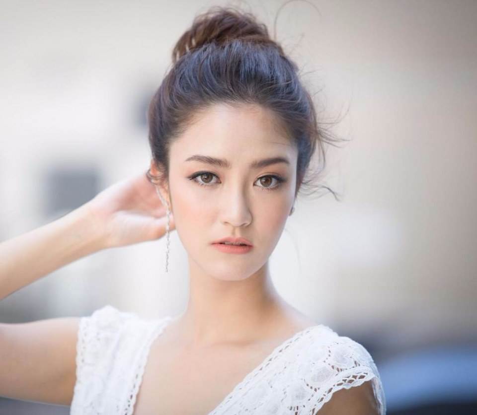 รวมทรงผมเกล้าสุดเก๋ ของเหล่าดาราใครปังใครพัง