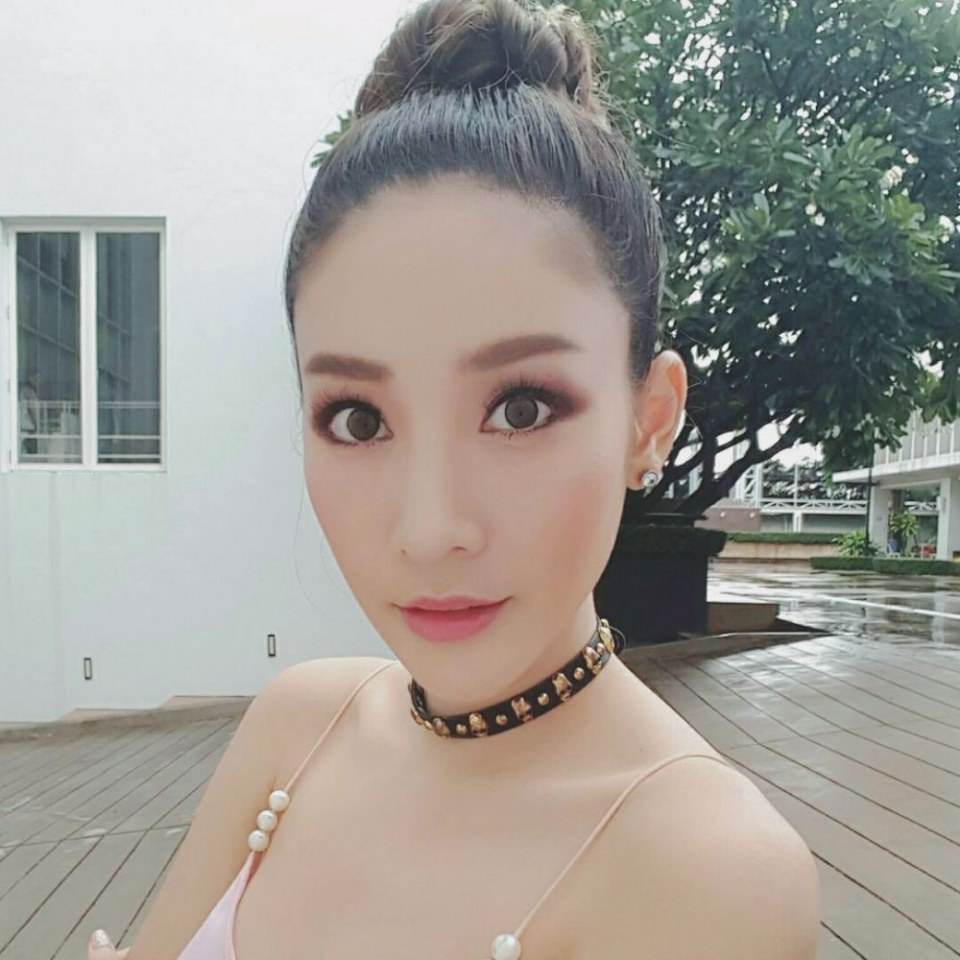 รวมทรงผมเกล้าสุดเก๋ ของเหล่าดาราใครปังใครพัง