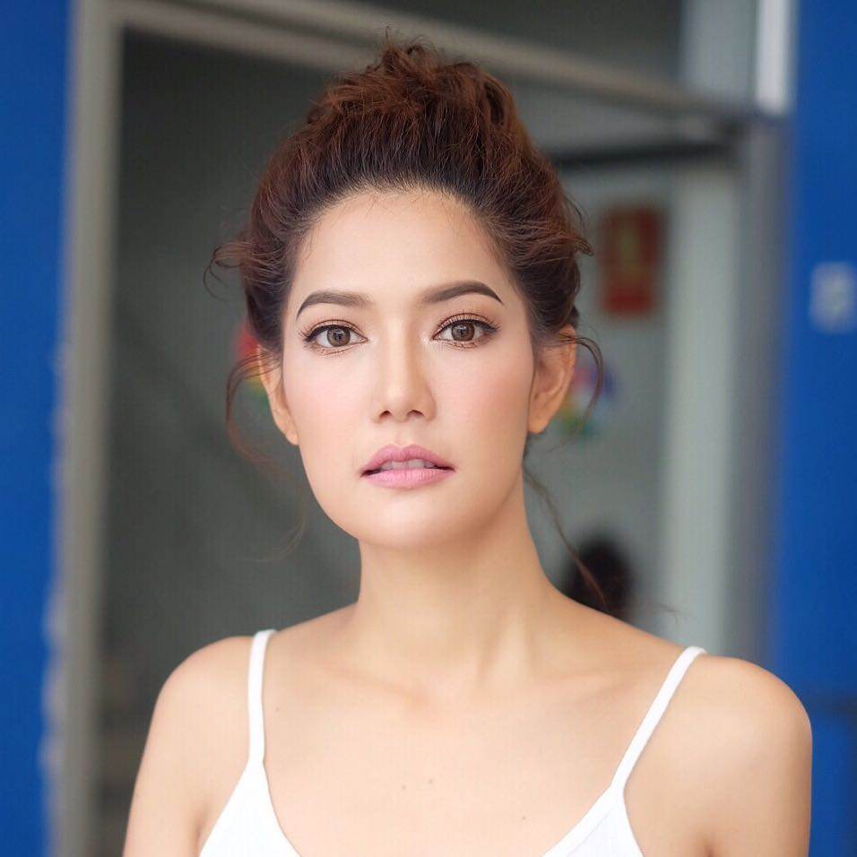 รวมทรงผมเกล้าสุดเก๋ ของเหล่าดาราใครปังใครพัง