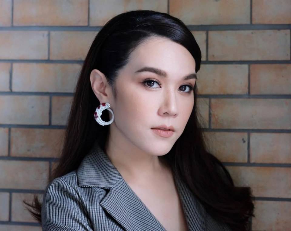 เมย์​  เฟื่อง​อา​รม​