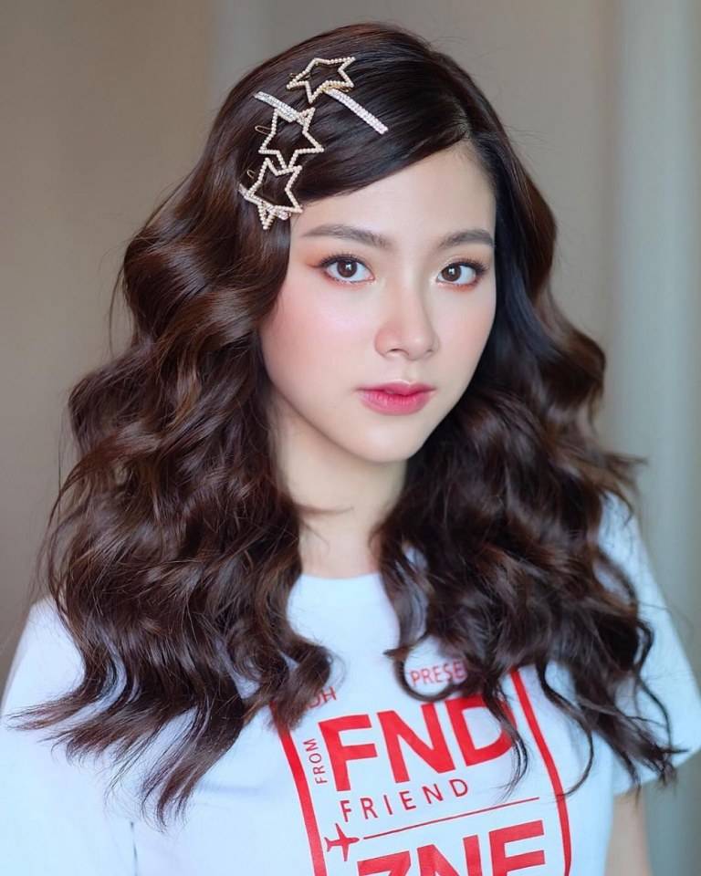 ใบเฟิร์น​ พิมพ์​ชนก​