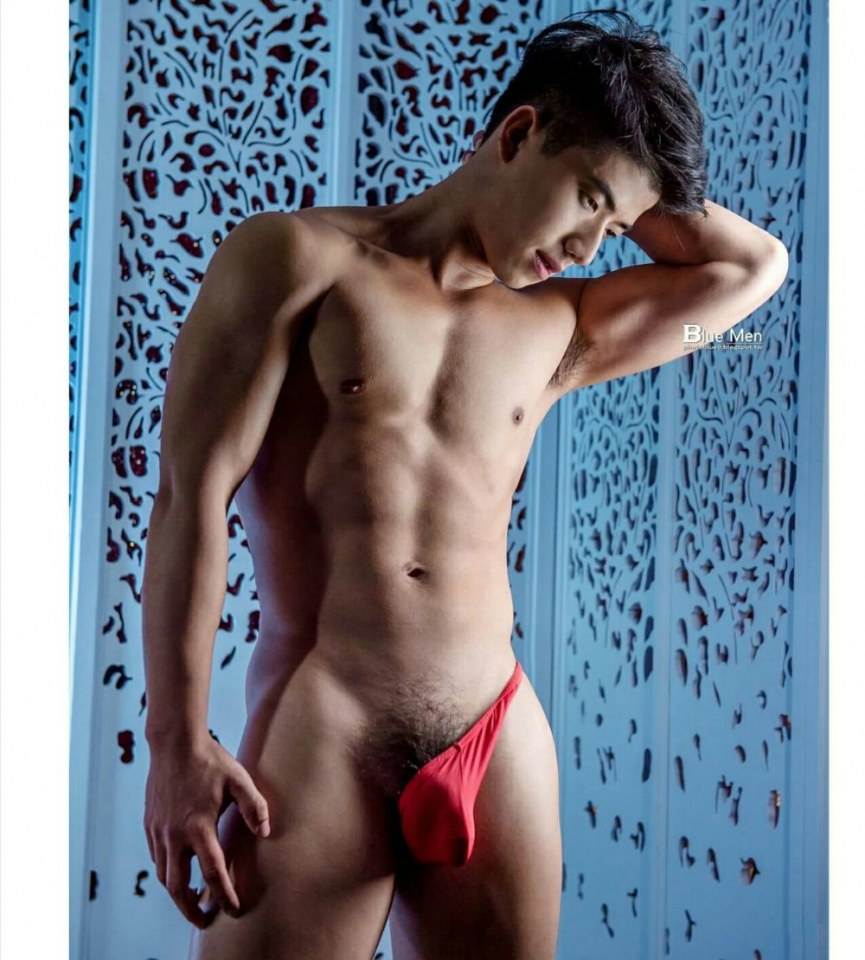 hot male 223 (18+)