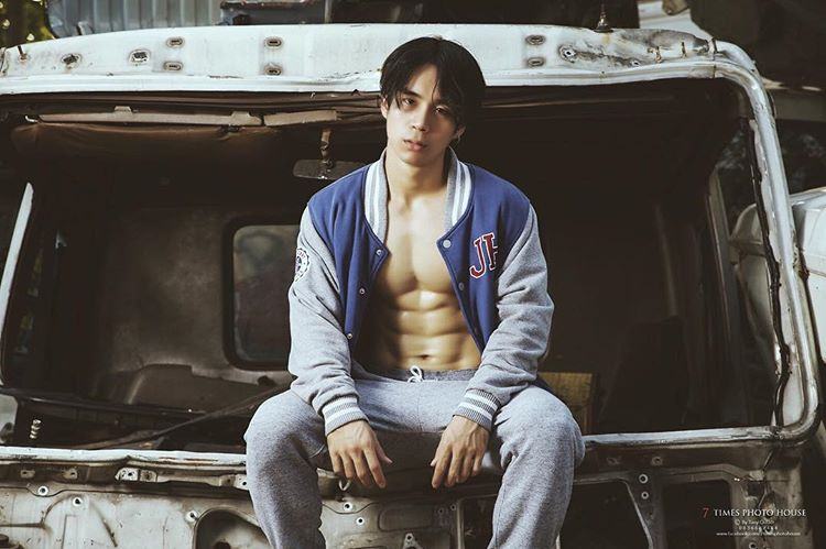 น้องเอิร์ล นายเเบบหุ่นเเซ่บ ใสๆ น่ารัก