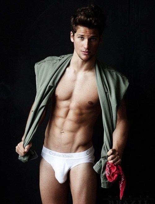 hot male 224 (18+)
